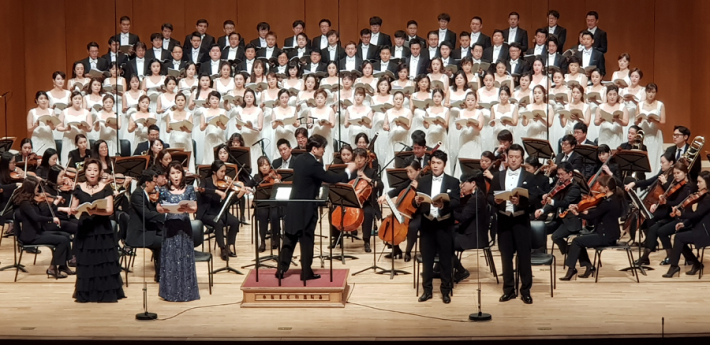 수원시립합창단 제 164회 정기연주회 ‘Rossini-Stabat Mater(슬픔의 성모), [사진제공 : 수원시립합창단]