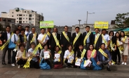 팔달구 전통시장 방문 캠페인을 펼친 공직자들