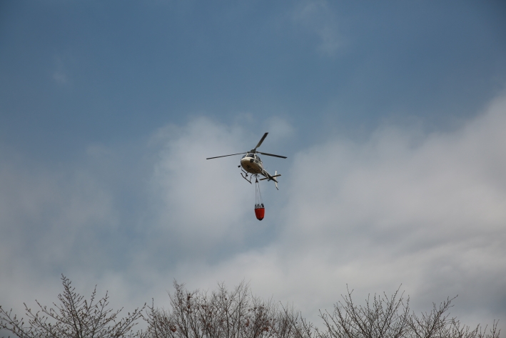 산불방지 훈련 중인 산불진화 헬기