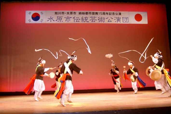 일본 아사히가와 공연 모습