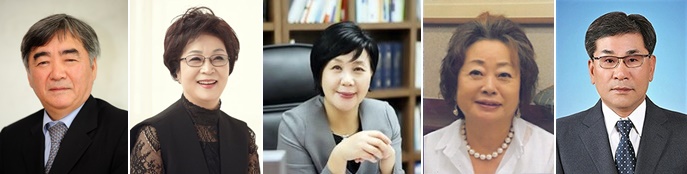 사진 왼쪽부터 최동호 교수, 김정자 이사장, 최운실 교수, 신현옥 회장, 이성열 감독.