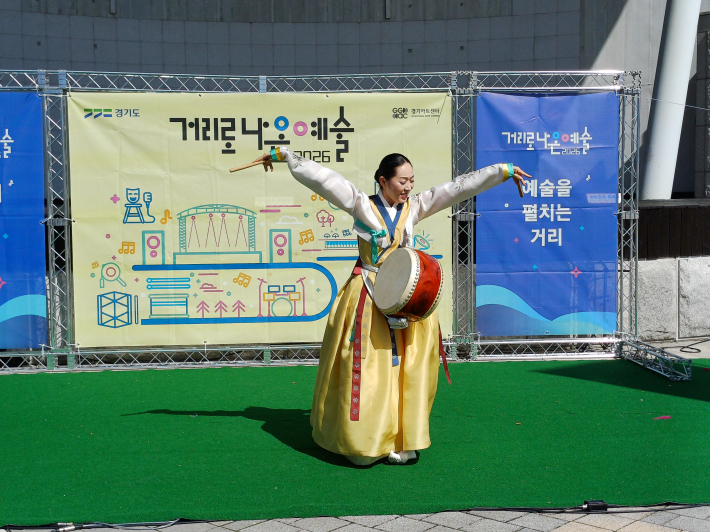 박정화 춤꾼 진도북춤 모습