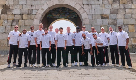 맨체스터유나이티드 레전드 선수들, 수원 방문해 국궁·수원화성 등 수원시 관광 자원 체험