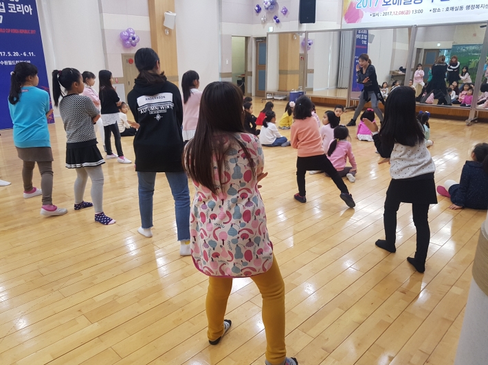 어린이방송댄스 수강모습