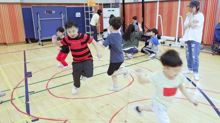 교실에서, 체육관에서, 운동장에서 오늘만큼은 학교가 놀이터다!