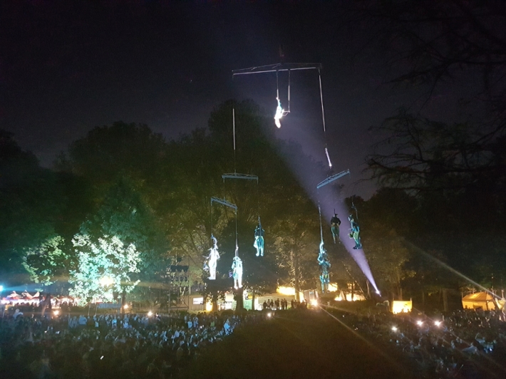 경기상상캠퍼스에서 열리는 2018 수원연극축제 '숲속의 파티', '인간모빌' 공중공연