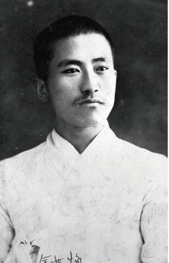 수원의 선구적인 독립운동가 김세환 선생. 그의 꺾이지 않는 기개처럼 눈빛이 형형하다. 