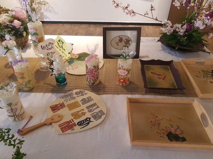 행궁길 갤러리에서 열리는 수원 전통 민화연구회 전시회