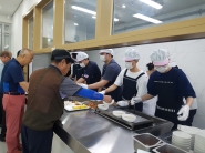 팔달노인복지관 경로식당 배식 봉사 현장