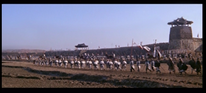 수원화성을 배경으로 전투장면을 촬영한 영화 '달기'