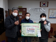 우측 두번째부터 수원서부연합회 조현기 회장, 오강석 회원