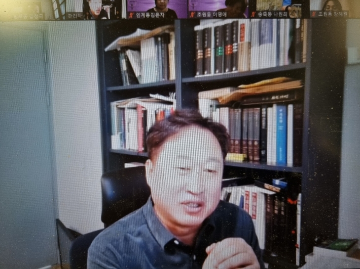 정조의 평생학습을 이야기하는 김준혁교수