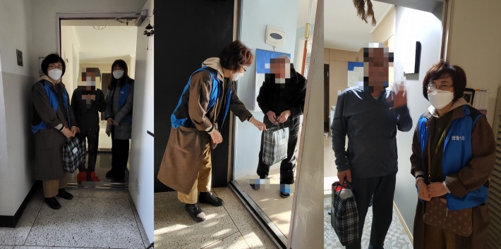 새마을부녀회에서 마련한 동지맞이 반찬을 독거어르신에세 전달하는 지역사회보장협의체 위원