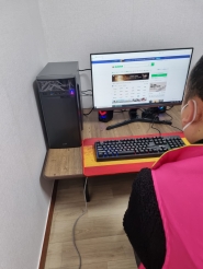 세류3동 지사협 저소득 가정에 학습지원PC 전달