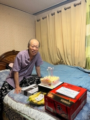 홀몸 어르신, 생신상 차리기 