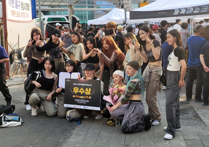 수원역 로데오 콘테스트 '스트릿 댄스 우수상' 수상자들