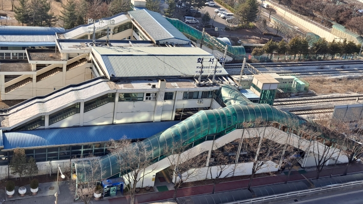 경부선철도및 지하철 1호선 화서역 전경