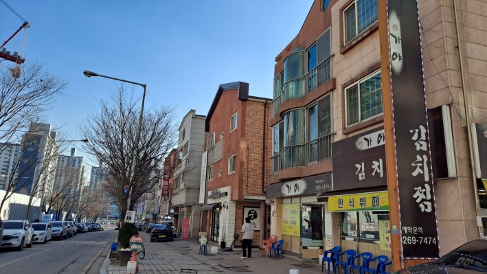 화서역 먹자거리 도로변 상권