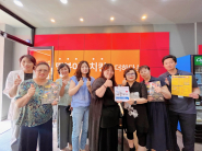 걸작떡볶이치킨 수원탑동점에 「착한나눔가게」현판 전달