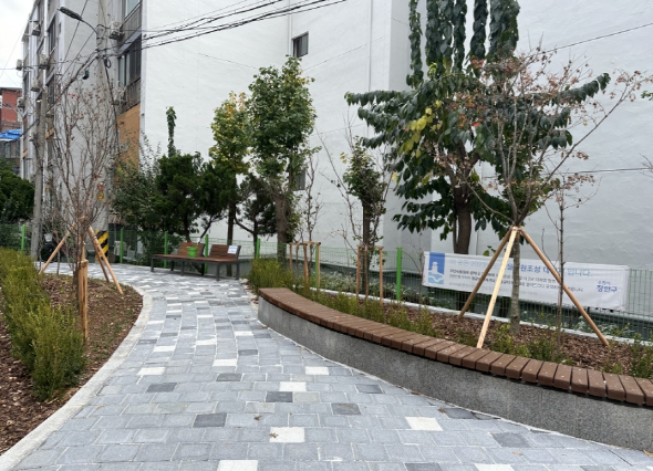 주민들과 함께 조성한 휴게 공간