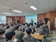 입북동 방위협의위원회에서 작계훈련병에게 간식을 지원했다