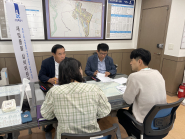 세류2동 돌봄심의위원회 회의 모습