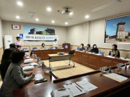 탄소중립을 위한 환경교육을 진행하고 있다.