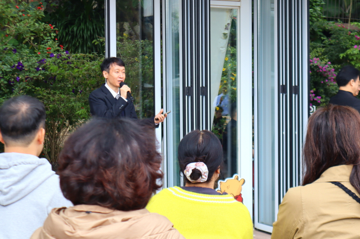 수원시립교향악단의 진행자, 김재윤 씨의 설명 덕분에 클래식이 친근하게 느껴졌다. 