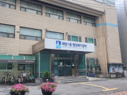 매탄1동 행정복지센터(동장 이기범)와 경로당협의회(회장 손말순)는 지난 8일 관내 경로당의 무더위쉼터 운영 활성화를 위한 회의를 개최했다.