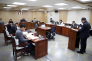 수원특례시의회 도시미래위원회, 조례안 등 안건심사