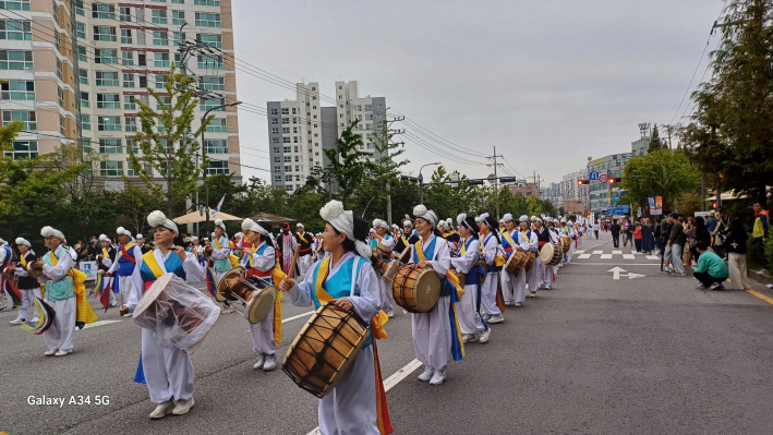 풍악단 행렬 전경