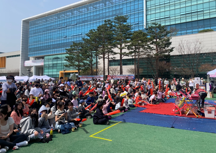 2023년 조원2동 마을축제 '꽃길만 걸어요' 행사 사진