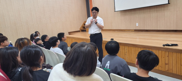 경찰이 사용하는 기구에 대한 설명