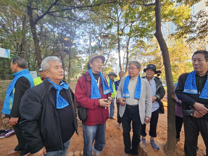 강창환님 질병치료 경험을  발표하며 공유하다