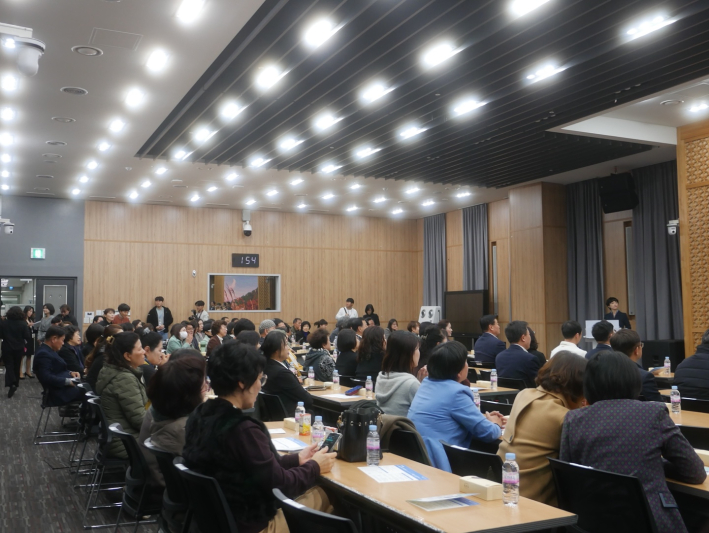 나눔문화 확산에 기여한 단체와 기업, 시민들이 해단식에 참석했다.  