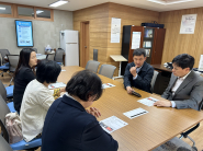 광교2동 주민자치회 '새삶스런 화분' 관내 교육기관 내부 회의