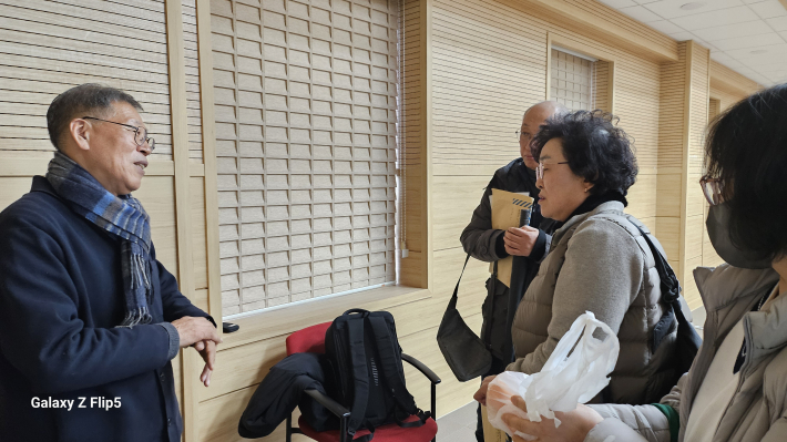 강의를 마치고  질문 시간을 가졌다. 