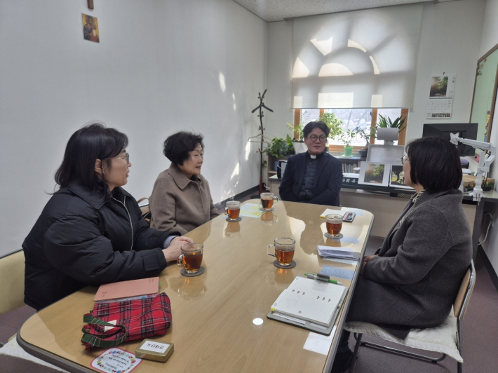 천주교수원교구청에서 사랑의 도시락 지원 사업 간담회를 개최했다