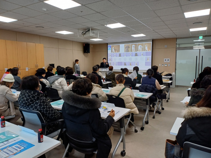 영통구 영통3동, 통장협의회 대상 올바른 반려동물 문화의 이해'교육 실시