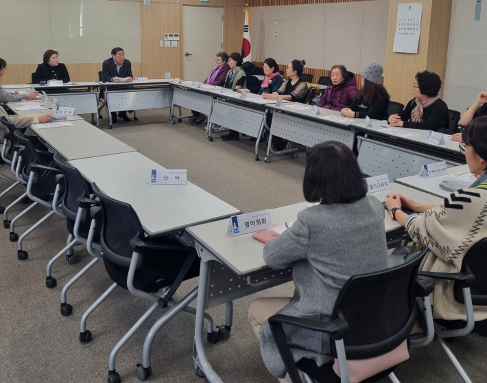 지난 26일 영화동 주민자치센터 수강생 간담회가 개최되었다.