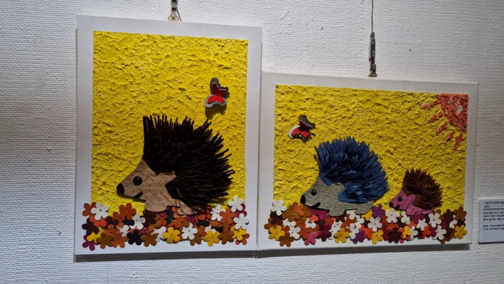 고슴도치 (부제:나들이)를 표현한 김미숙 작가