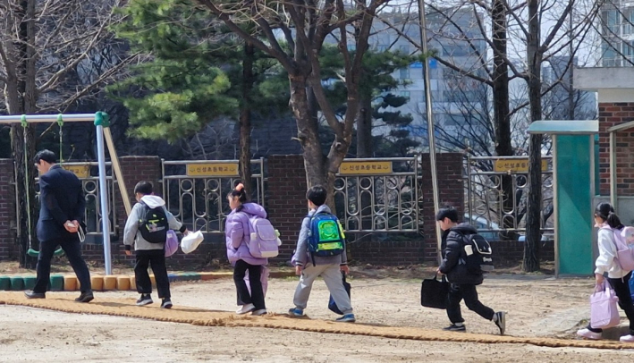 선생님과 안전한 하굣길