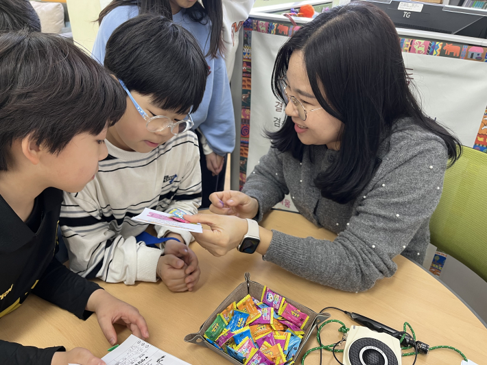 학교사회복지사와 소통하는 따뜻한 만남의 순간