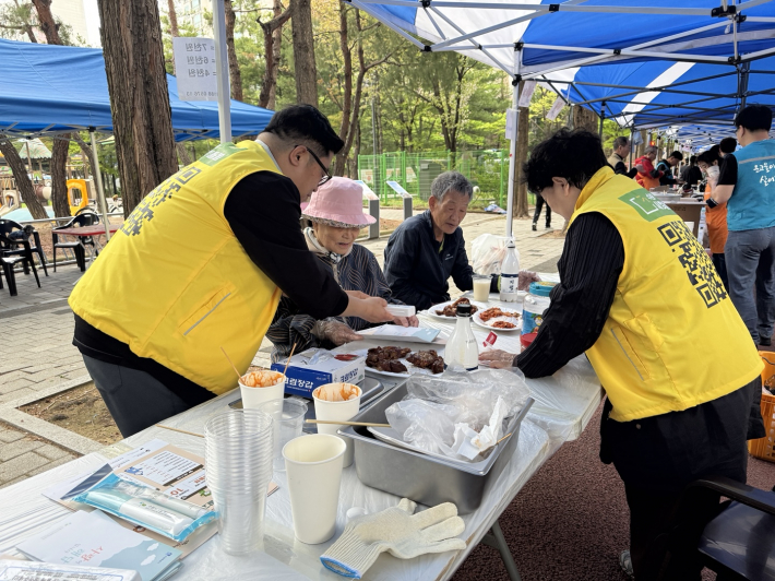 곡선동 지역사회보장협의체에서 고독사위기가구 생명존중 안심캠페인을 실시했다.