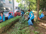 환경정비를 하고 있는 모습