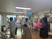 어르신들의 활력 댄스 타임