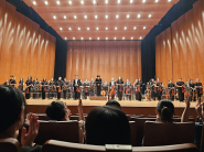 아름다운 공연뒤의 열렬한 커튼콜과  인사