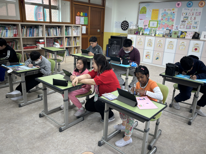 지구촌 톡파원들의 축제 준비