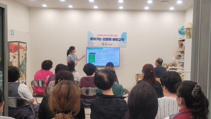 2월부터 12월까지 경로당, 요양원, 초등학교 등 찾아가    2월부터 12월까지 경로당, 요양원, 초등학교 등 찾아가    