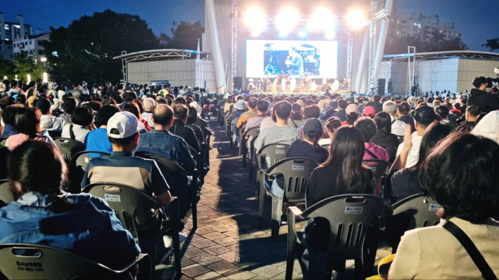 이재준 수원특례시장이 인사말을 하고 있다.